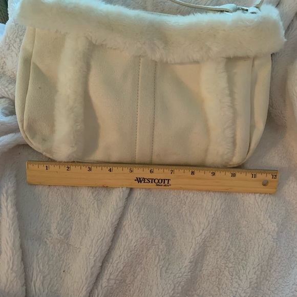 Originally sold with Bath and body works - Picture 4 of 5